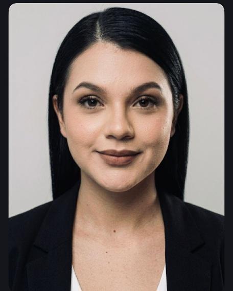 KAREN FREIRE VACA