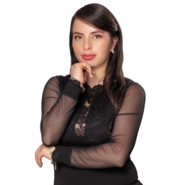 Diana Pazmiño