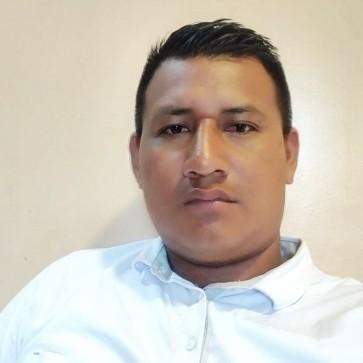 NIXON GEOVANNY URAPARI YUMBO