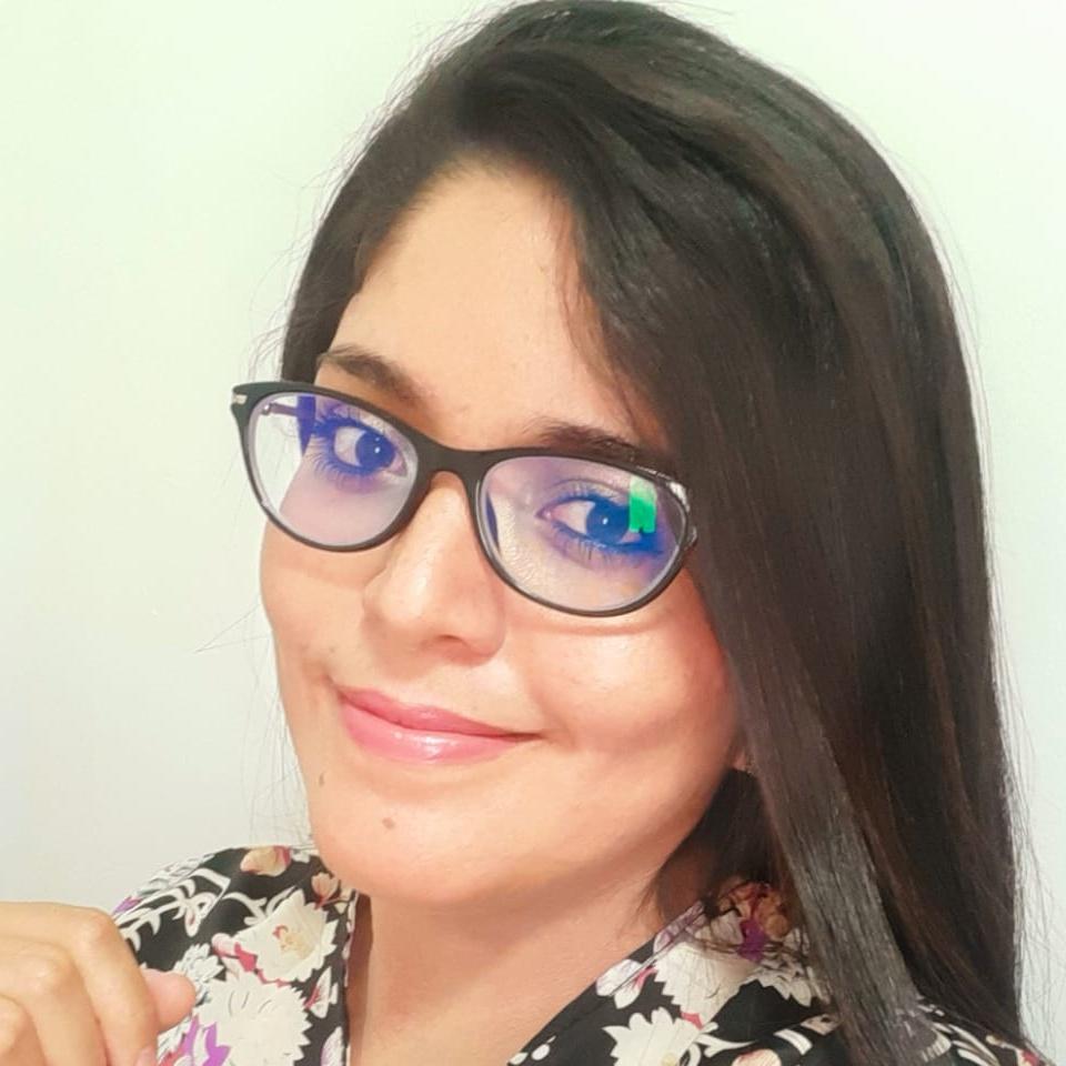 MARIA CRISTINA BASANTES ROBALINO