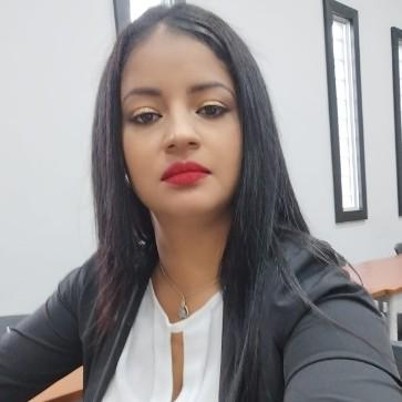 STEFANIA DEL CISNE BRAVO ESPINOZA